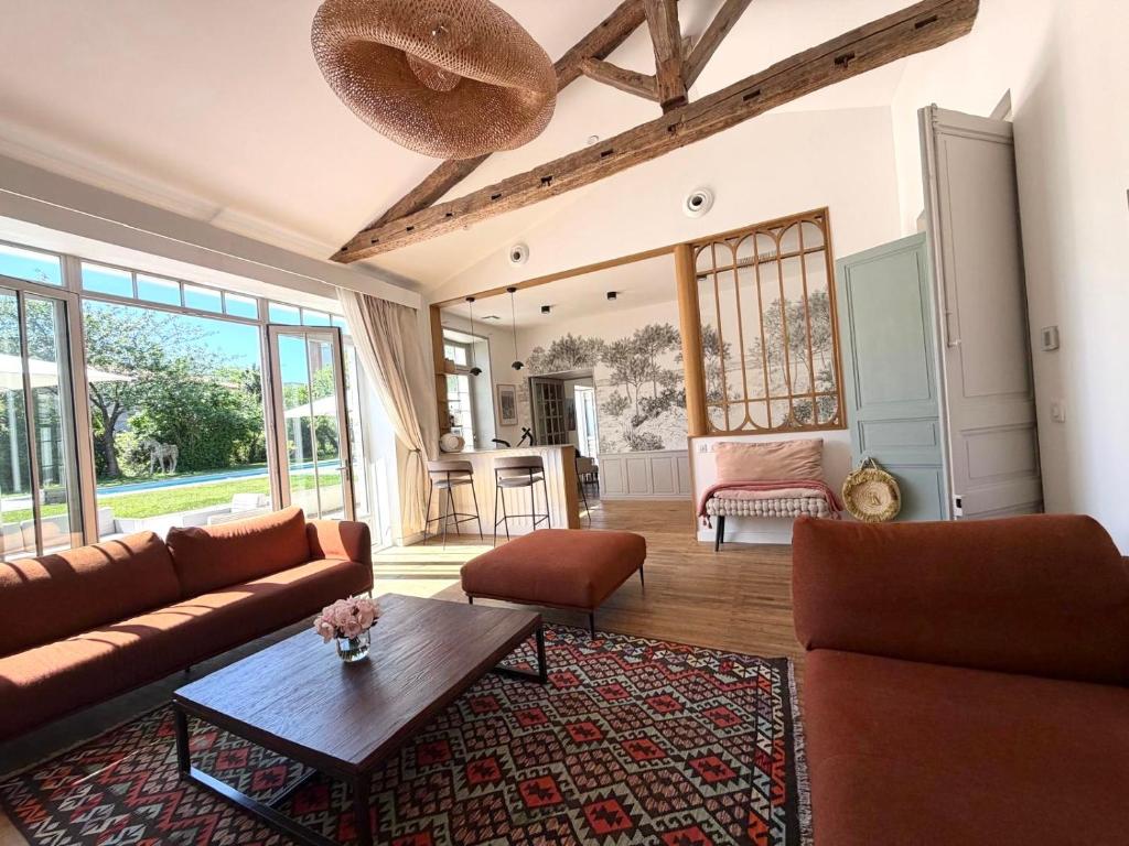 La Rochelle Exceptional Property, Park, Pool, - 3