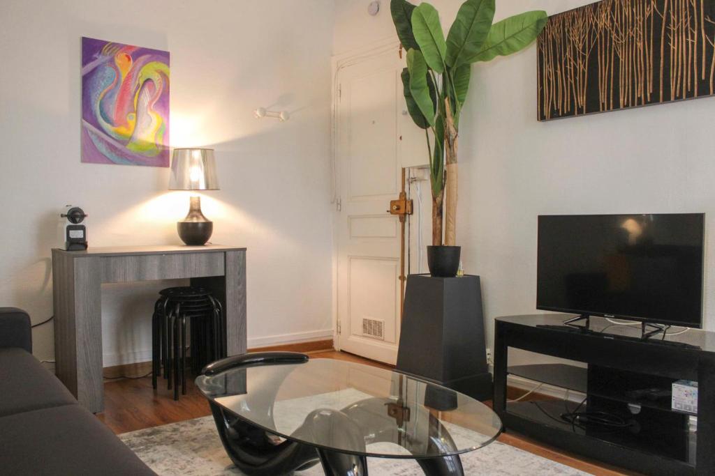 Cozy & Bright Apartment on Rue Saint-Maur - 3