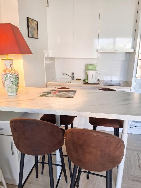 Appartement confortable à Mandelieu-la-Napoule, 37 m², piscine - 4