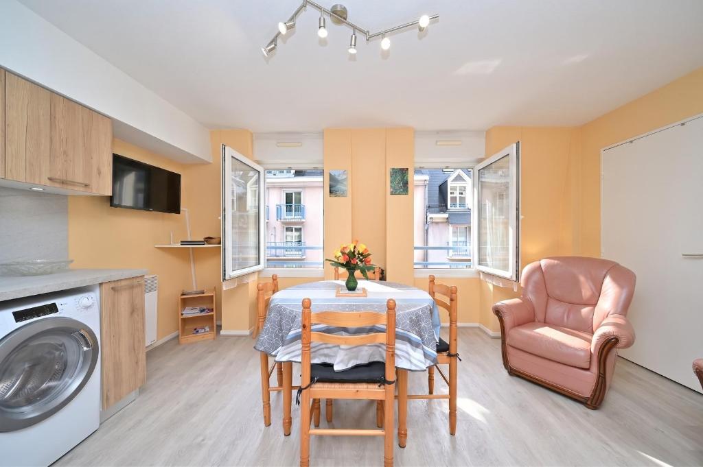Appartement chaleureux à Cauterets - 35 m² - Casier à skis - 1