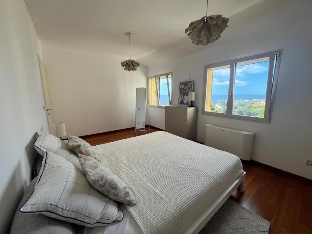 Sea-View Apartament with Private Parking ! - 4