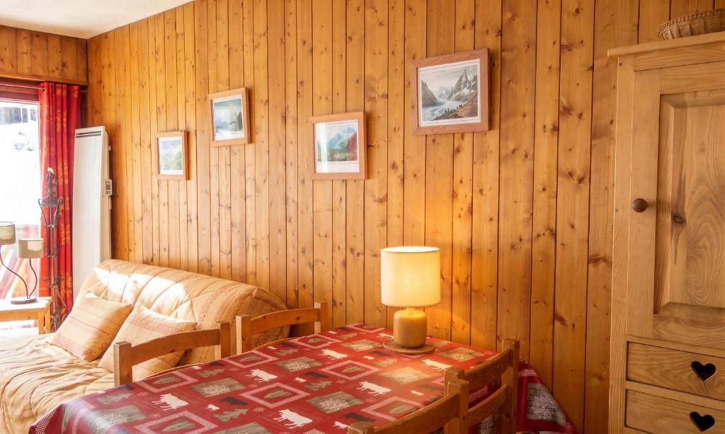 Appartement confortable à Chamonix-Mont-Blanc avec balcon - 2