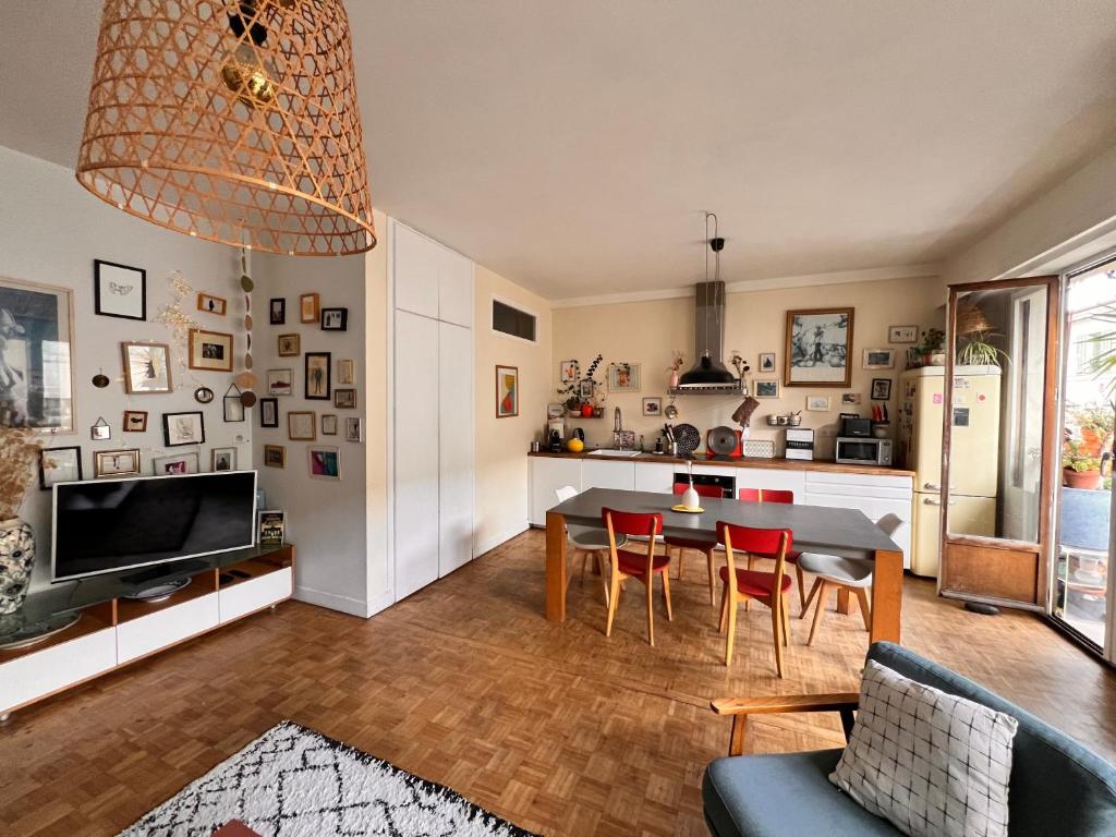 Sunny Apartment Port Old Town FREE Private Parking - Clim & Balcony - 4