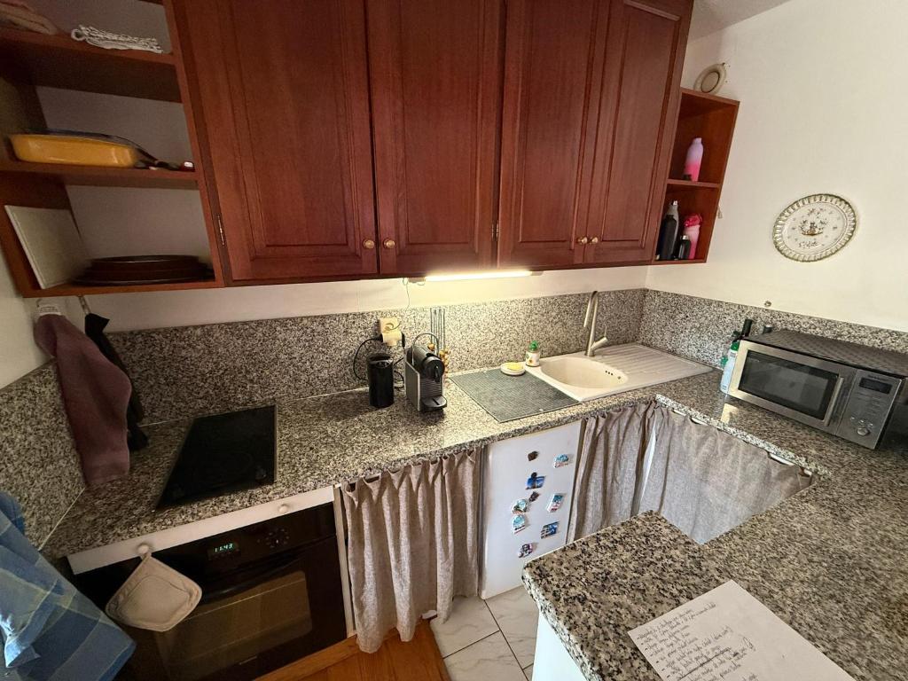 Cannes Apartment with Private Garden Courtyard, Quiet, Central & Near Beaches - 5