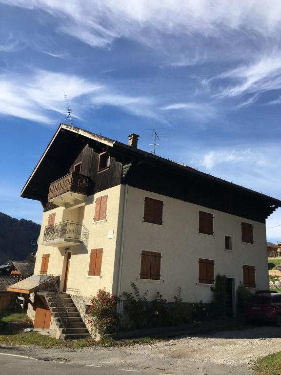 Walkable to Morzine On Bus Route Ski Apt - 2