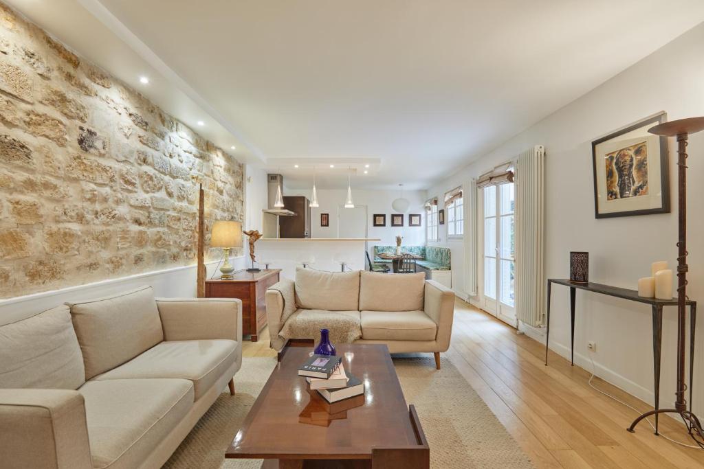 Apartment Terrasse Champs Elysées by Studio prestige - 2