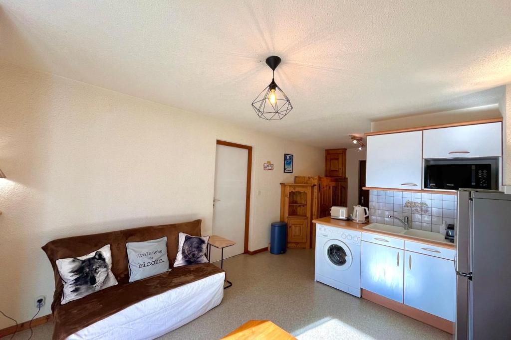 Bright apartment in Combloux near ski - 4