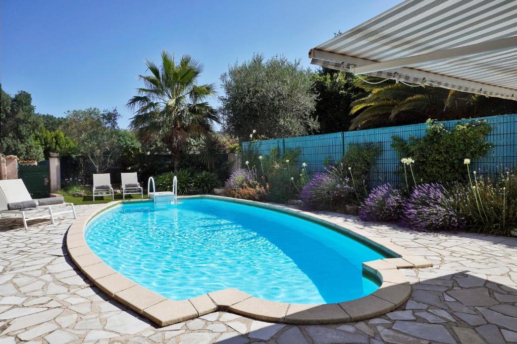 Ferienhaus Rafalenadjan, ideal für Familien, eigener Pool, schöne Terrasse, eigener Parkplatz by Riviera Homelife Management - 1