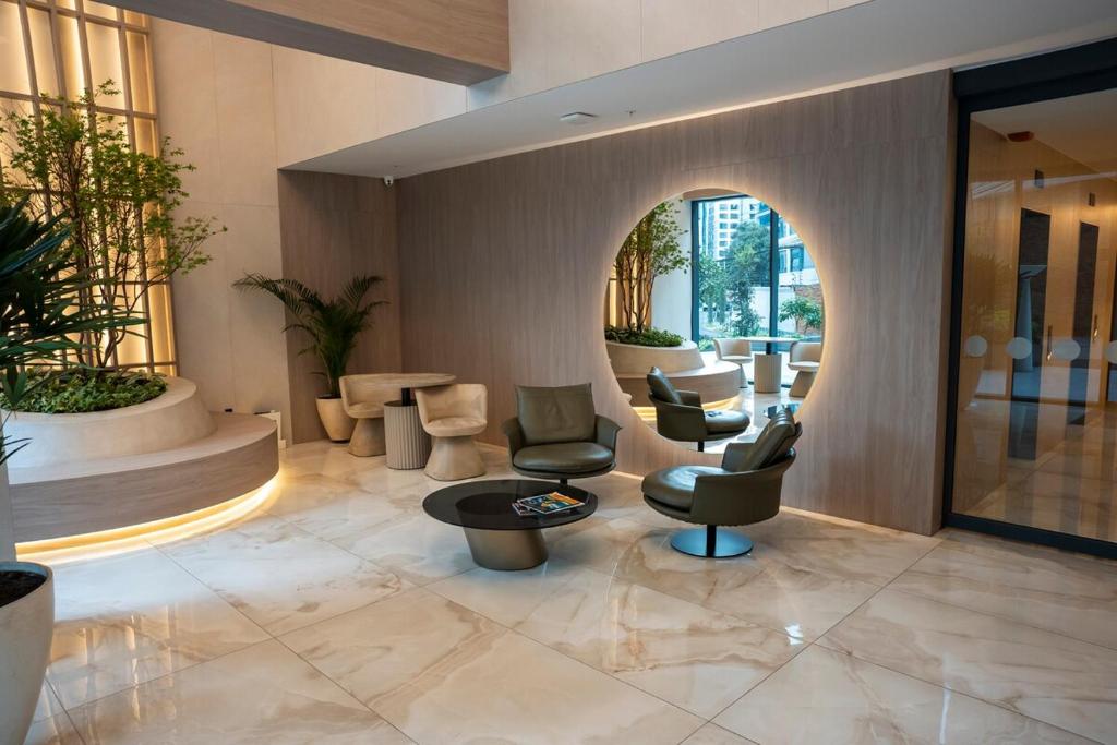 Modern apartment in La Carolina with incredible views of Quito - 3