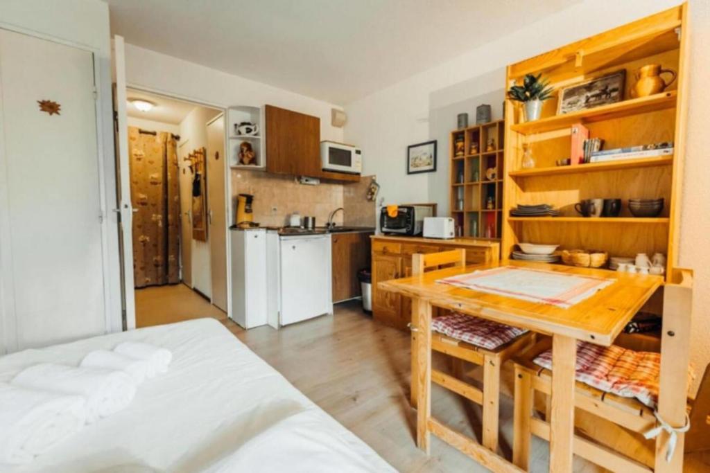 Studio avec balcon et parking privé - 4
