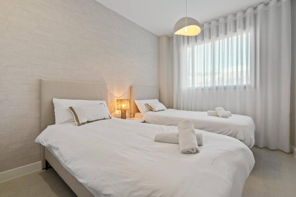 Luxury 2BR in Camarate Hills - Pool and Garden - 5