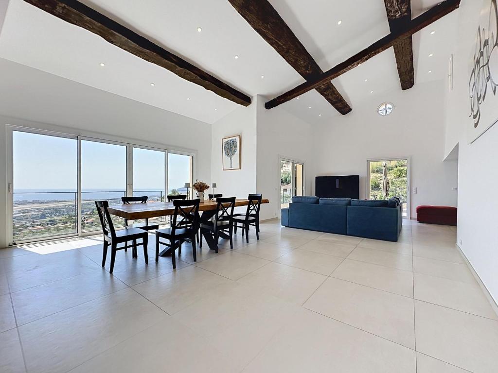 Amazing sea view Villa near Cannes, Pool, 5 bedrooms, 4 bathrooms - 5