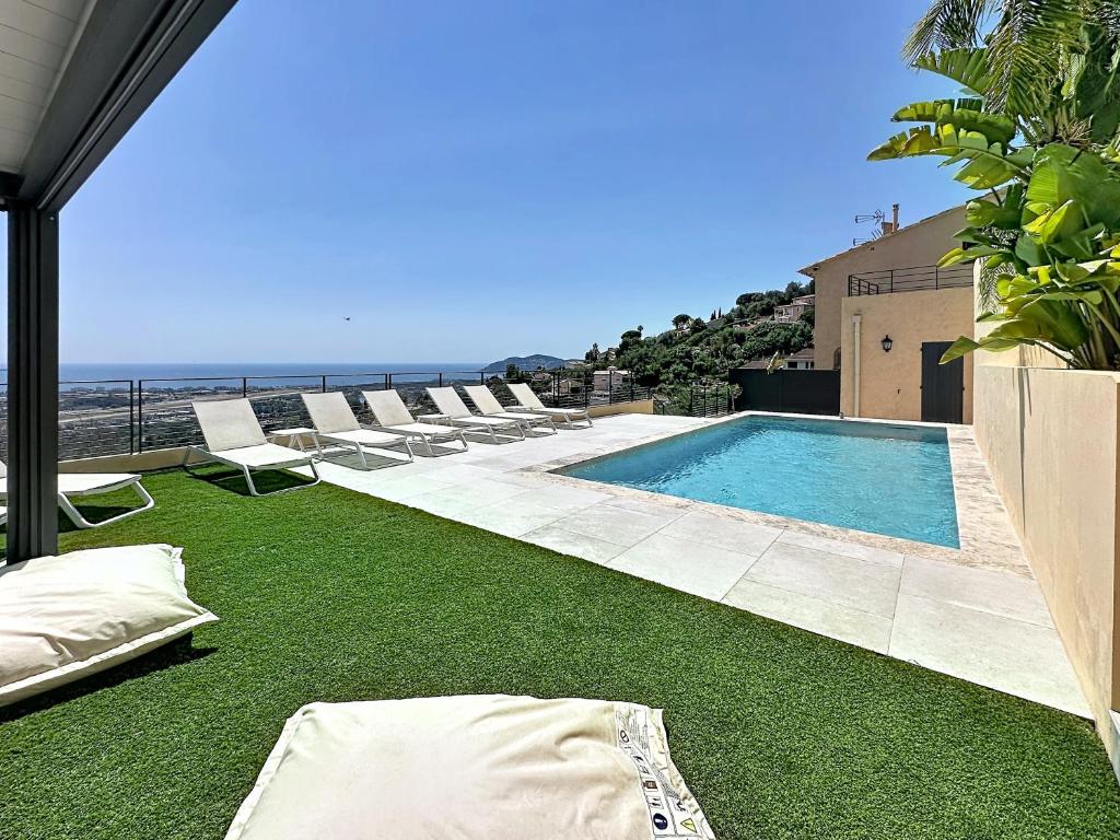 Amazing sea view Villa near Cannes, Pool, 5 bedrooms, 4 bathrooms - 3
