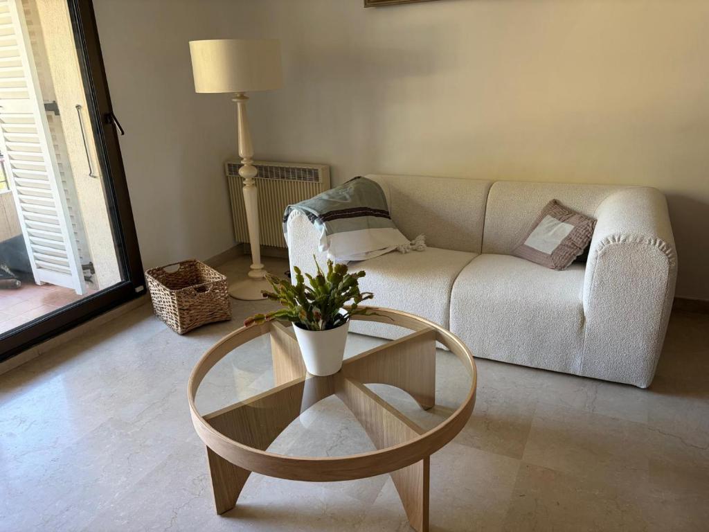 Peaceful Riviera flat with pool tennis and terrace - 5