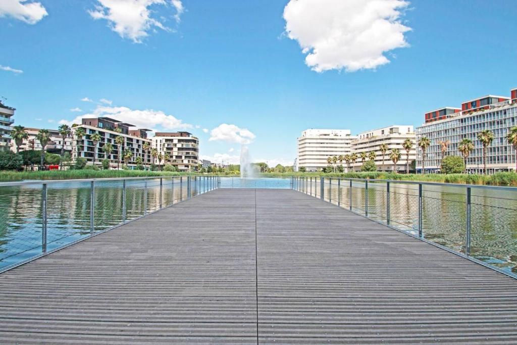 Beautiful Port Marianne Apt, Private Parking, 4 people - 5