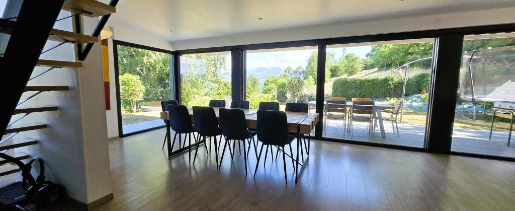 Large family home Mountain view - 4