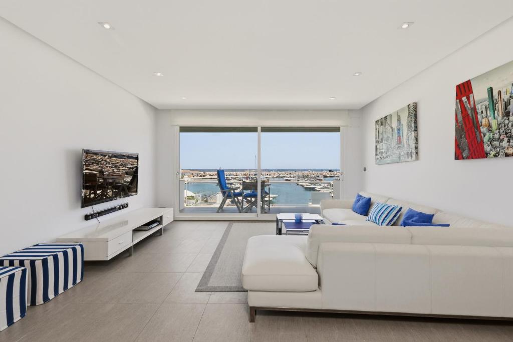 Modern Frontline Puerto Banus Apartment M2 - 5