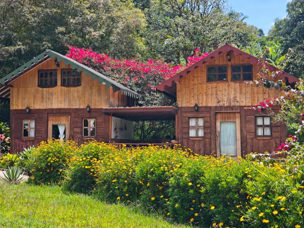 Finca Maracuba Cabañas Limón, Manzana y Níspero - 1