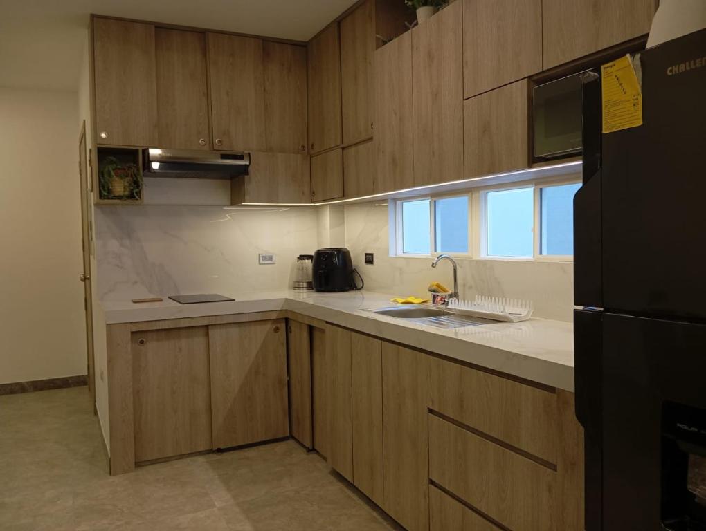 Casa del Lago Suite 1 Moderna con Piscina y Lago TAOS - 4