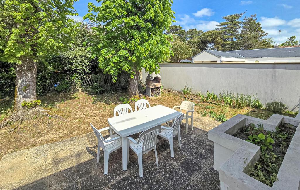 3 Bedroom Beautiful Home In Saint Jean De Monts - 2