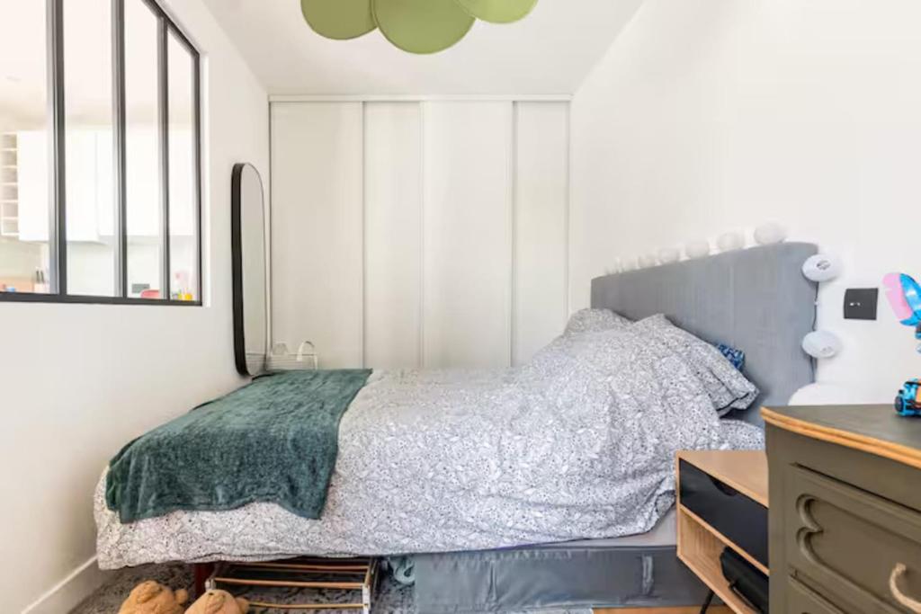 Studio calme et lumineux Paris Batignolles - 4