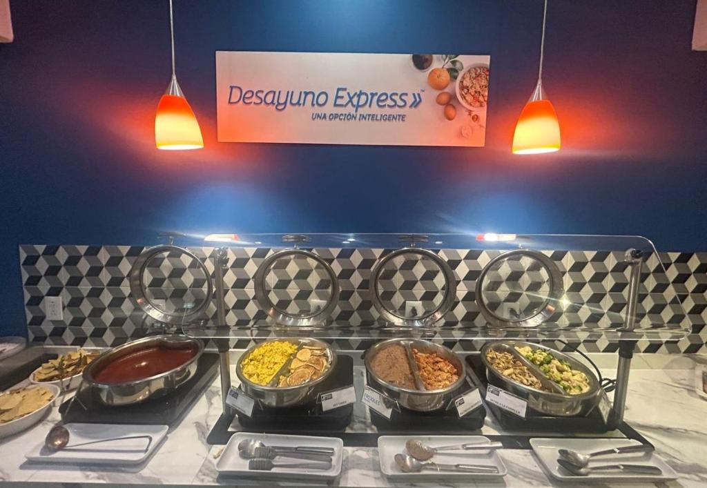 Holiday Inn Express Mexico Aeropuerto by IHG - 2