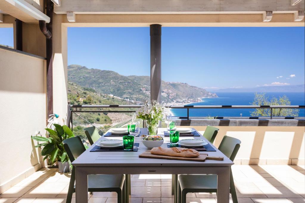 Casa Giulia Taormina -Luxury apartment with panoramic view, swimming pool,parking et center ville - 3
