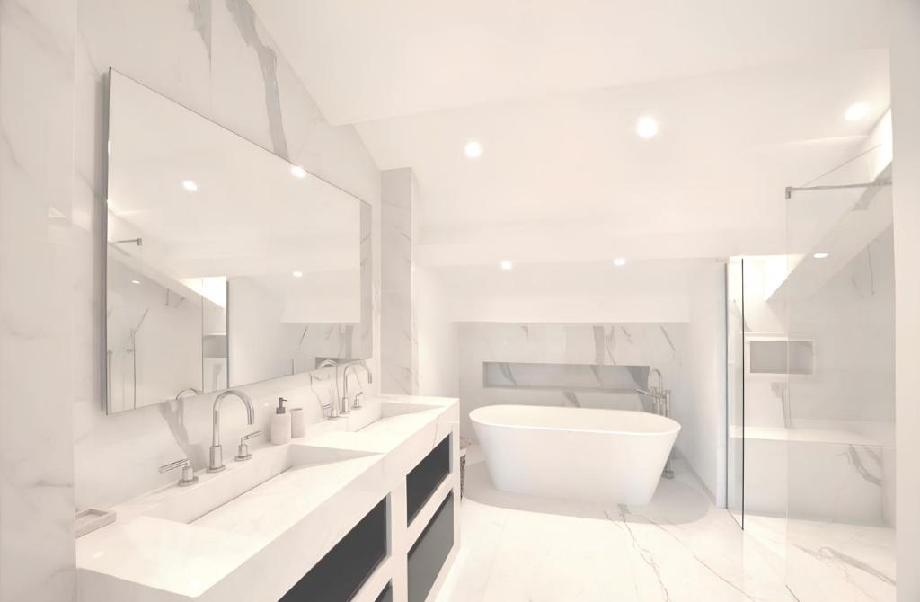 Beautiful 4 bedrooms, terrace, Cannes - 4