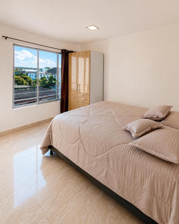 A top location, steps from the historic center - 1