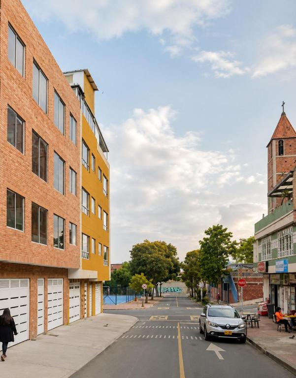 A top location, steps from the historic center - 2