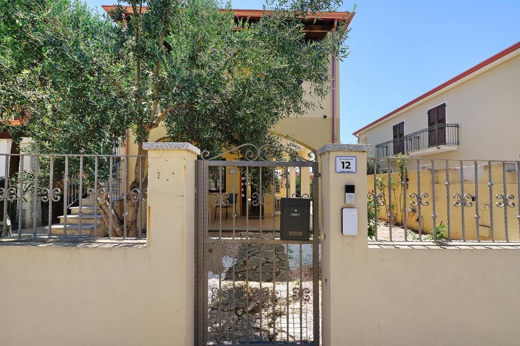 Casa Vacanze Domu a Mari - 2