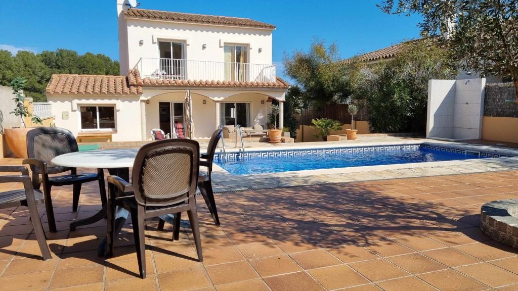 Casa Pilans Con Jardín Y Piscina Privada - 3