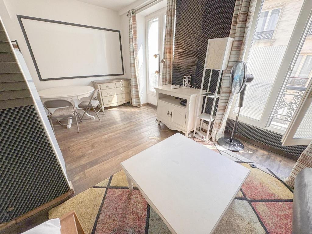 5 Cozy Studio in Châtelet near Pompidou Metro - 1