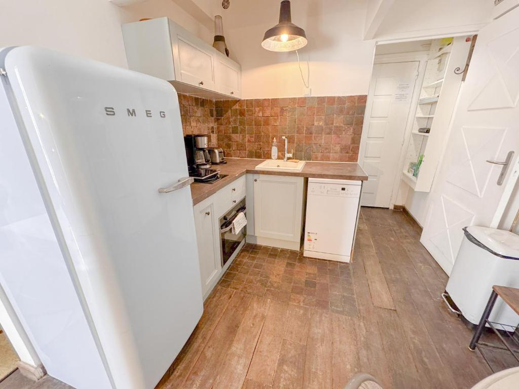 5 Cozy Studio in Châtelet near Pompidou Metro - 5