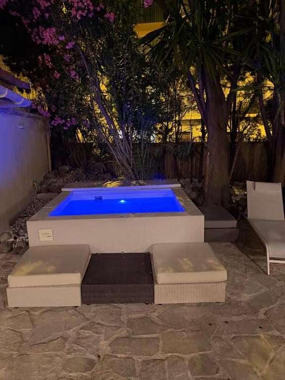 Villa Design Centre, Garden Pool, Beach 5 min away - 3