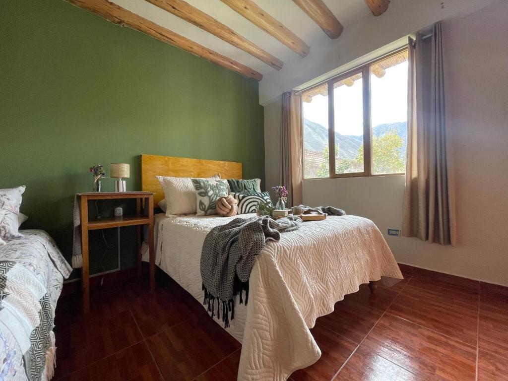 Casa Paqocha Urubamba - Hotel & Garden - Shared Kitchen & Hot Water - Long Stays - 5