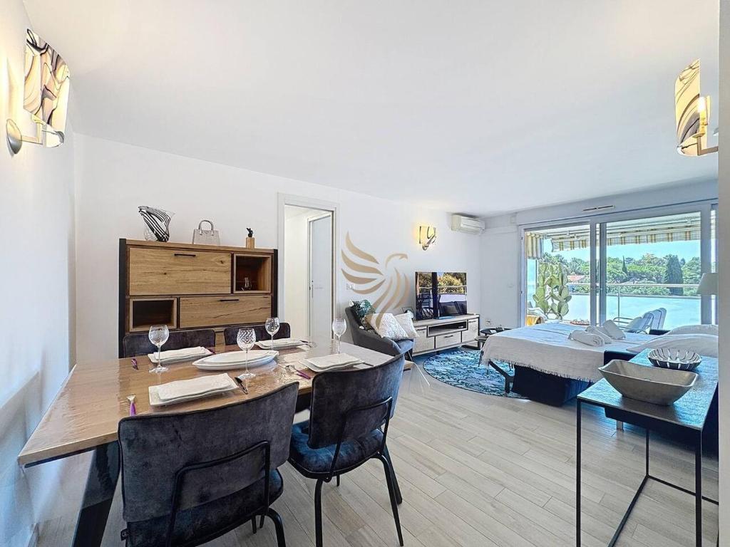 Serenity Getaway–4 people–WiFi–Terrace–Garage - 3