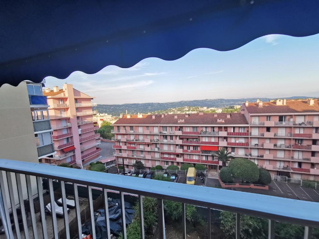 Terrasse Palmeraie - Vue Baie Cannes - 2
