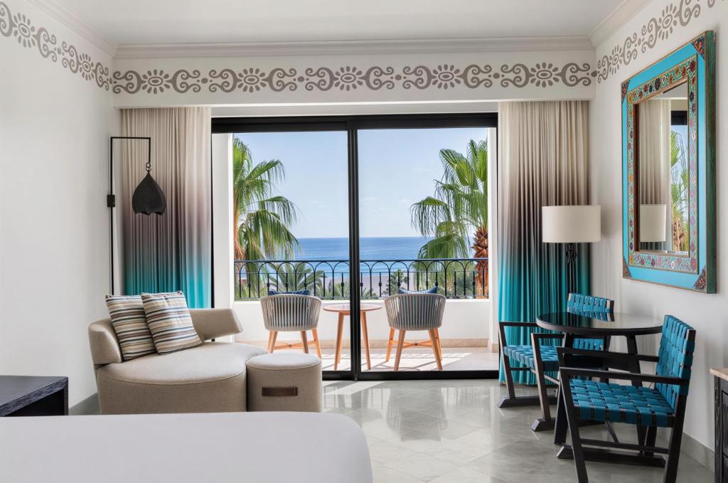Deluxe 2 Queen Beds Mobility Accessible - Casa Dorada at Hilton - 1