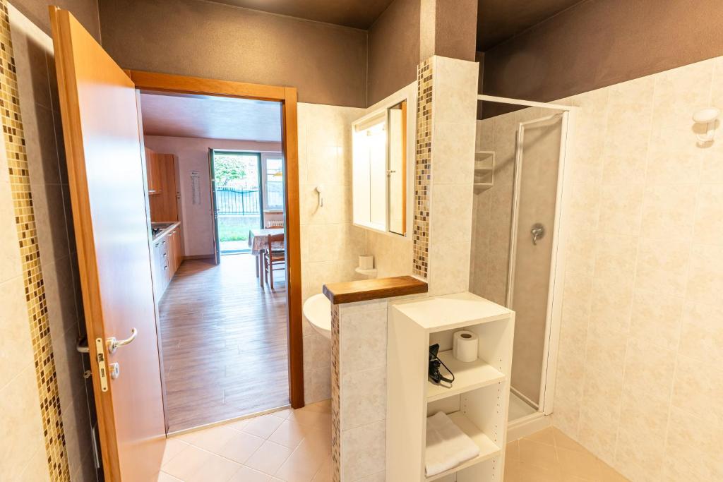 Pinzolo Dolomiti Apartment & Free Park - 5