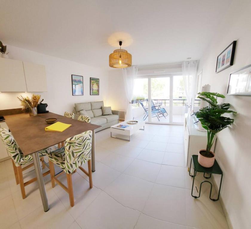 T2 Evasion Azur-4p 150m from t/sea, terrace, park. - 3