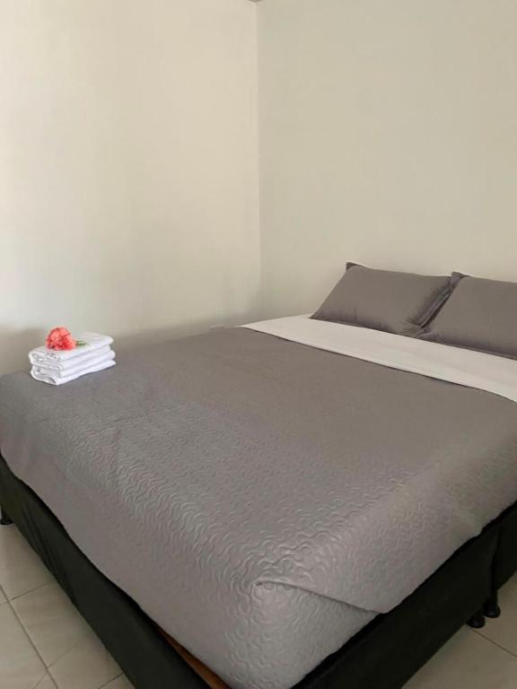 apartamento dúplex con balcón y central - 5