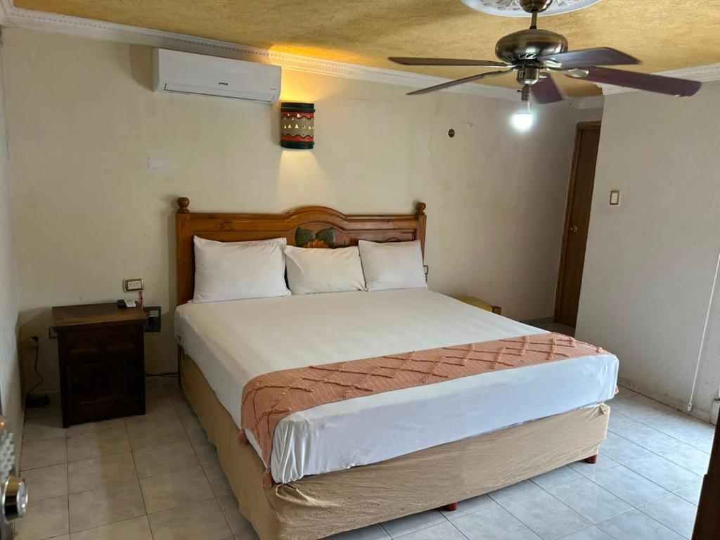 Hotel CBlanca - 4
