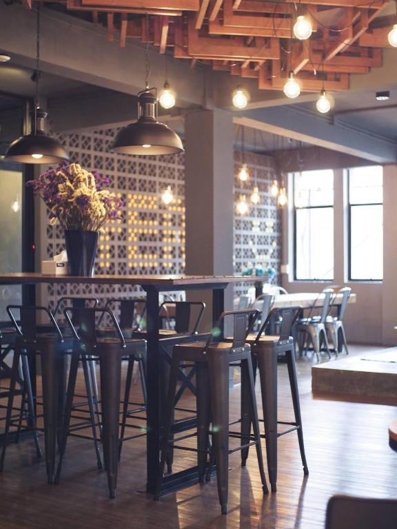 สีลม สเปซ โฮสเทล (Silom SPACE Hostel)