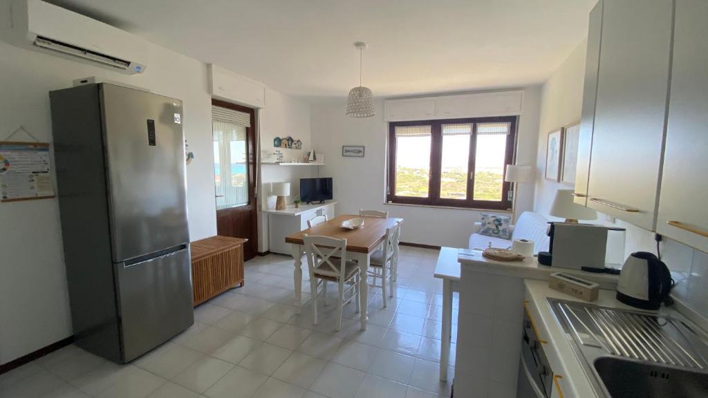 Casa con giardino, Wi-Fi e aria condizionata vicino alla Pelosa - 5