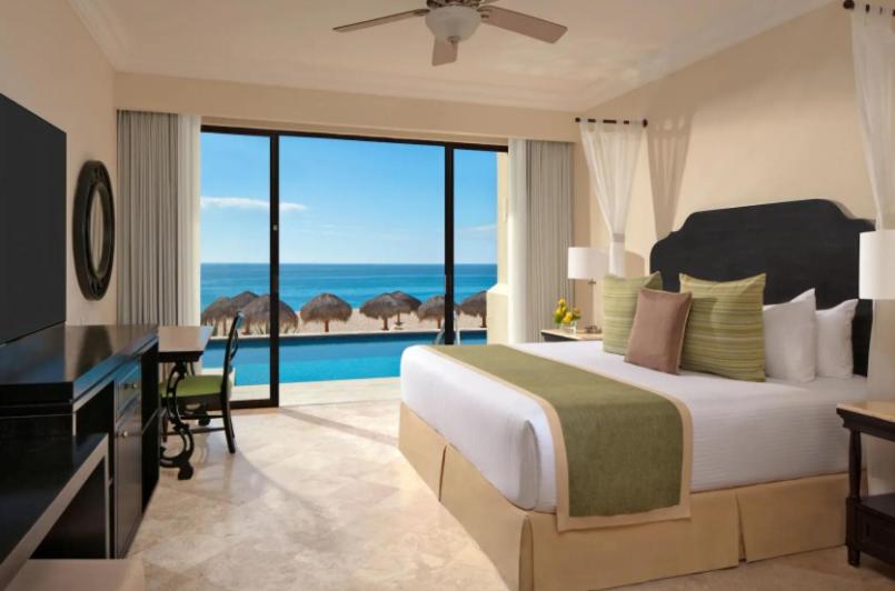 One Bedroom Suite Pool View Swim Out- Dreams - 1