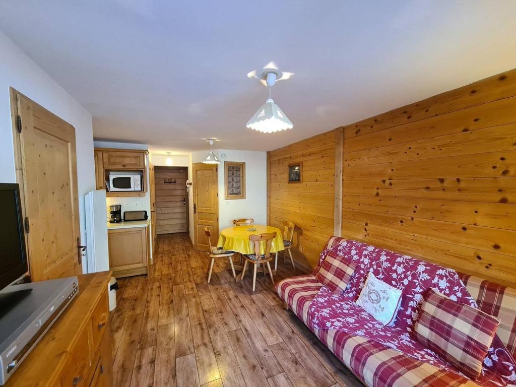 Appartement confortable pour 4 pers. - Proche pistes - FR-1-886-26 - 1