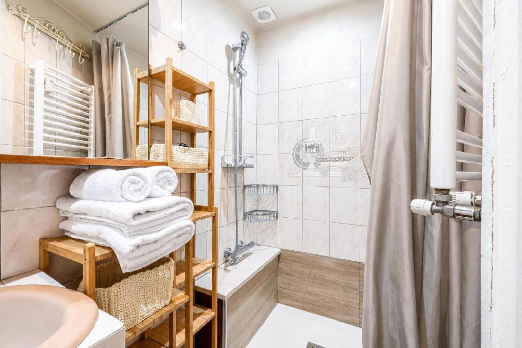 Regina - Happy Rentals - 5