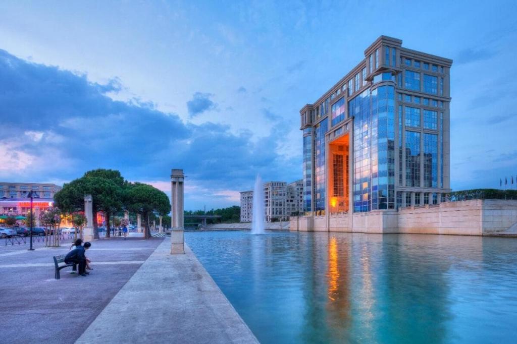 "Le Colombier"-Meublé de Tourisme 3 étoiles -Résidence "Les Logis de Béziers"-Garage optionnel-Cœur de ville-Plages à 16km ! - 2