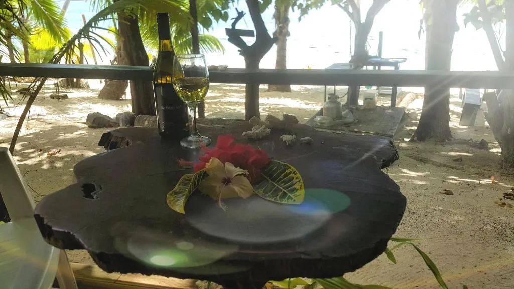 玛特里奇海滩小屋旅馆，位于阿鲁坦加的酒店